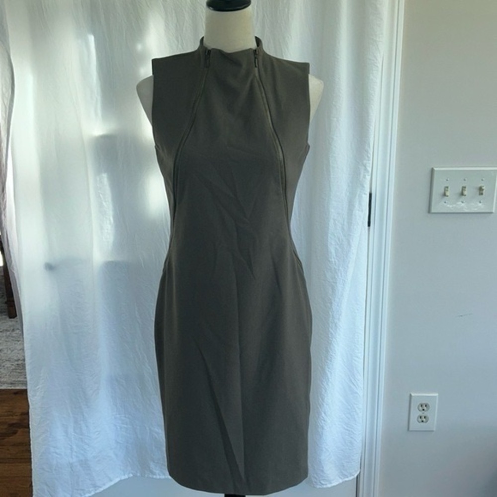 Unique deep Green/Brown Zipper Dress: Size 4 - Picture 8 of 8